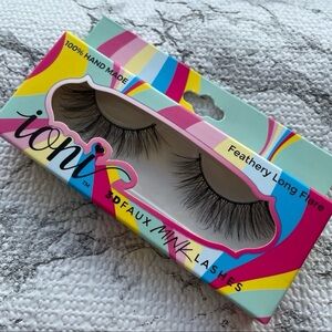 Ioni Lashes